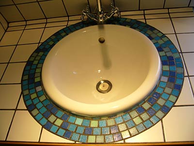 Mosaïque et carrelage du lavabo